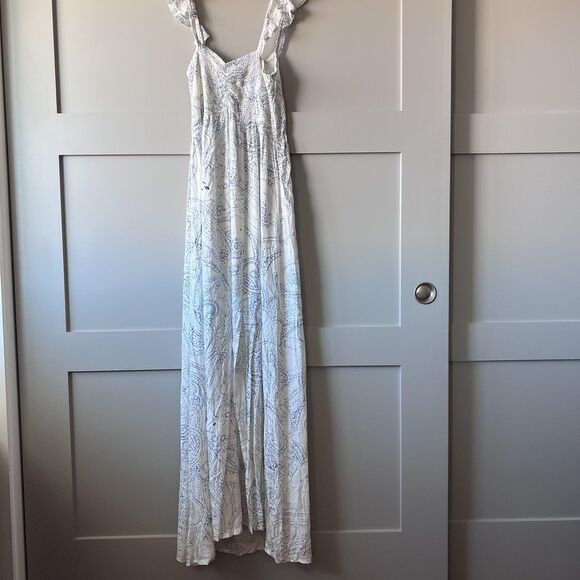 Raviya Dress Womens XL White Blue Smocked Maxi Paisley Ruffle Strap Boho Rayon - Picture 1 of 9